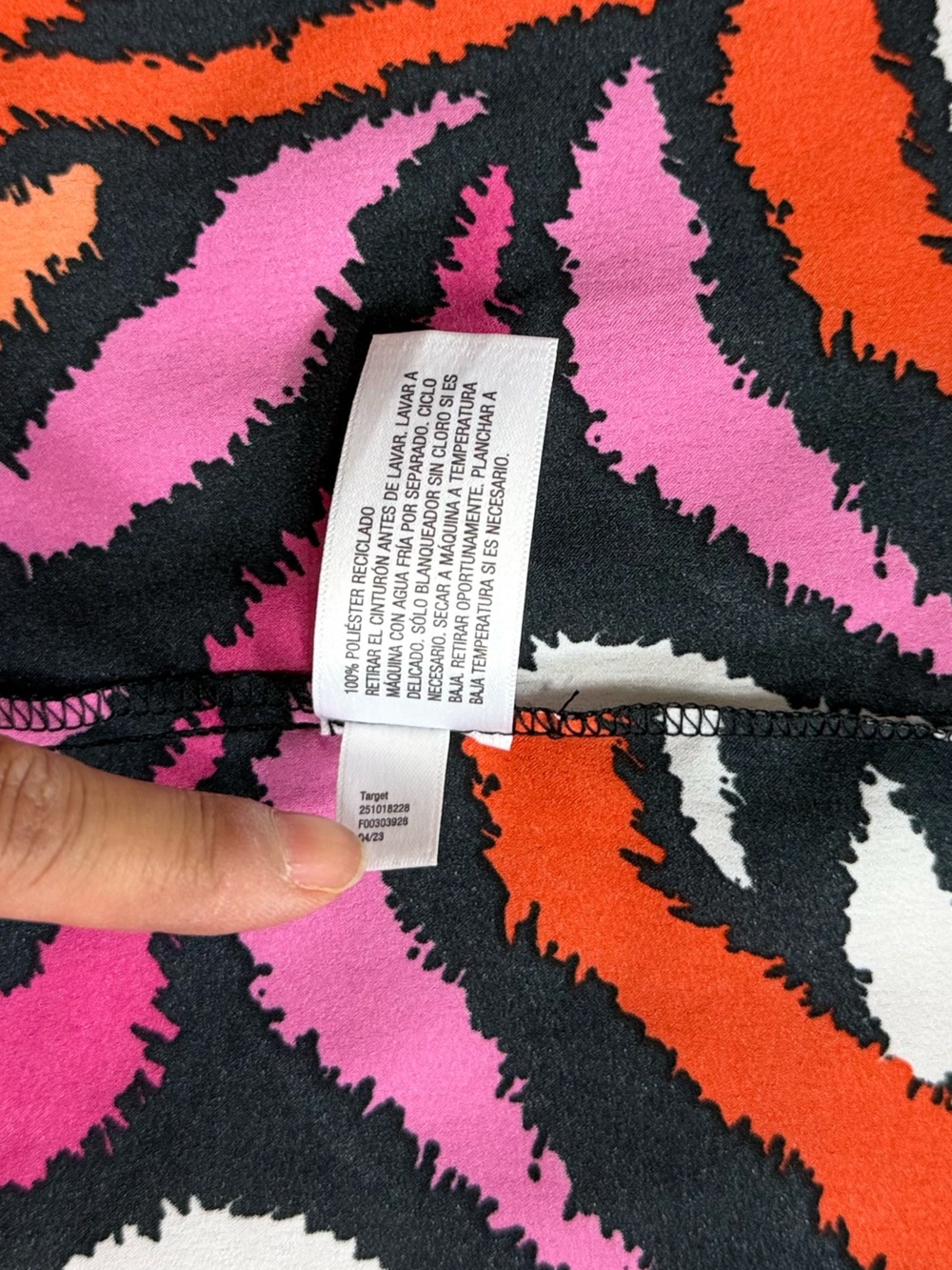Diane Von Furstenberg for Target Long Satin Disco Zebra-Print Kimono/Robe NWT - Picture 12 of 12